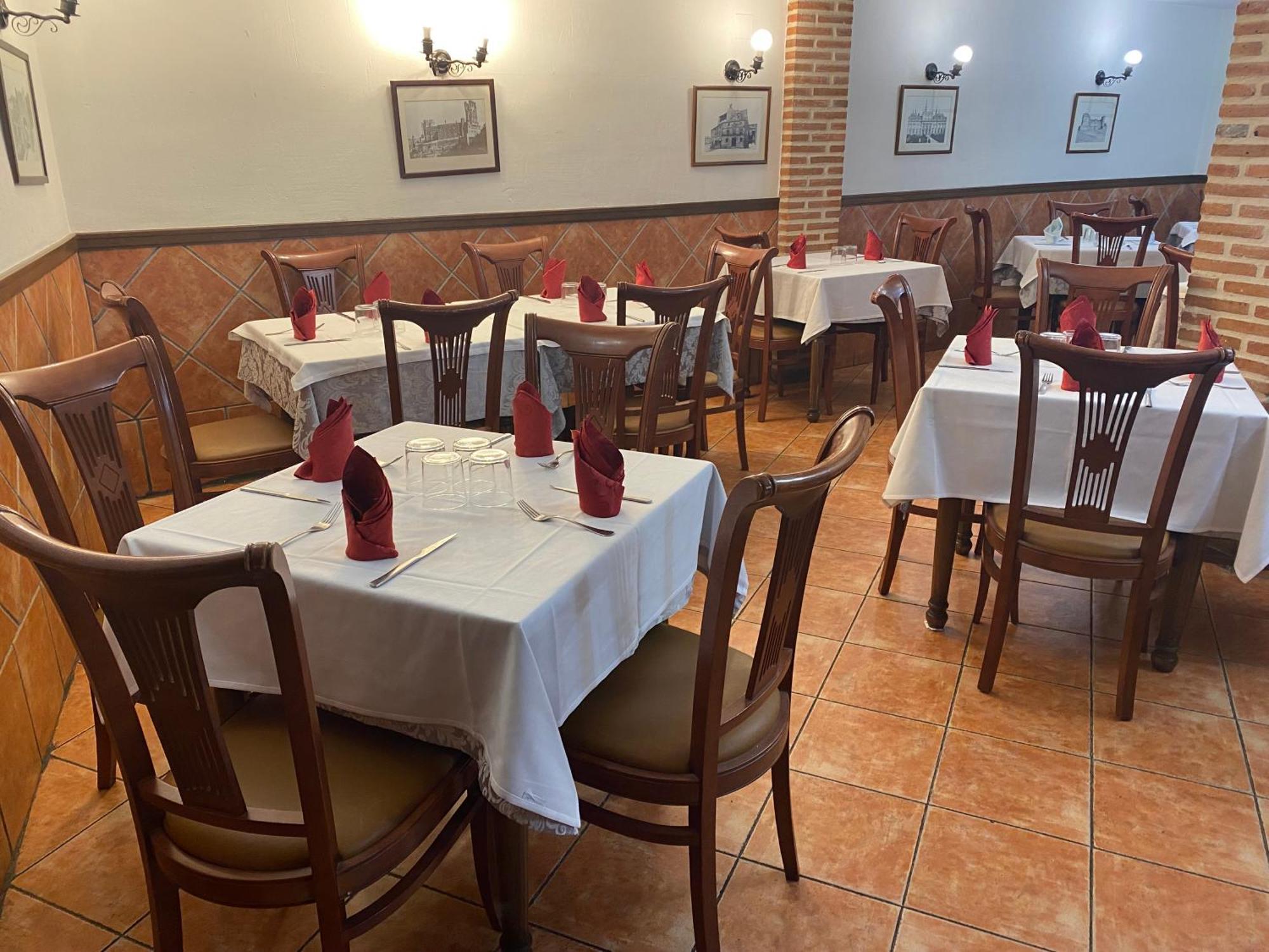 San Miguel Hotel Сеговия Екстериор снимка