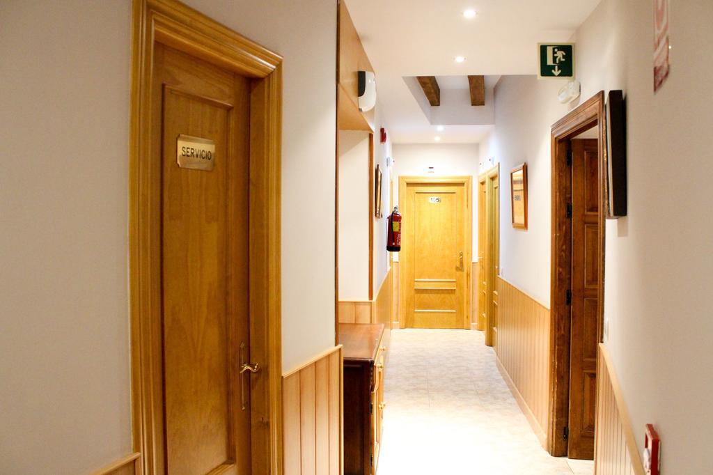 San Miguel Hotel Сеговия Екстериор снимка